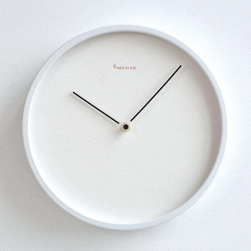 sleek-minimalist-silent-wall-c-2-z4ljfj